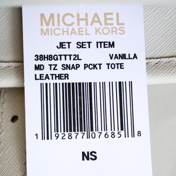 Michael Kors Jet Set M Snap Pocket Tote Vanilla